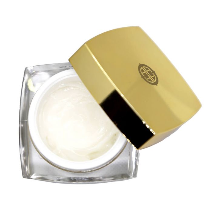 Born to Shine – The Eye Lift Duo